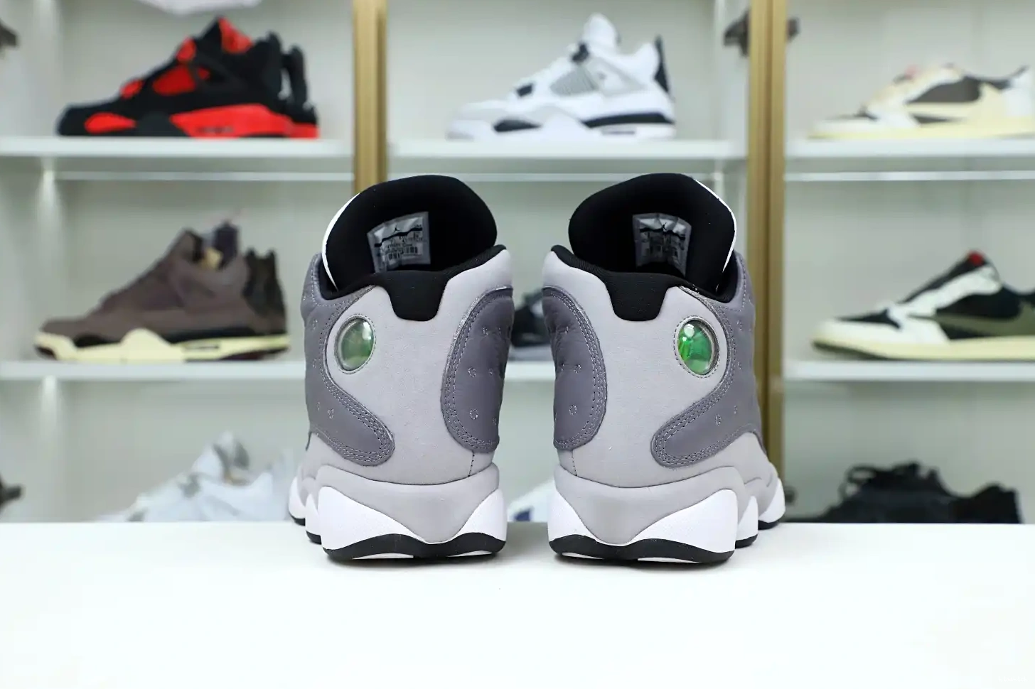 13 RETRO 'ATMOSPHERE -414571-016 AIR Kimikick JORDAN GREY' 0418